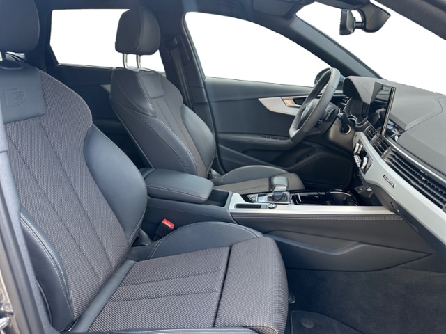 Audi A4 40 TFSI Avant Quattro S-Line S-Tronic