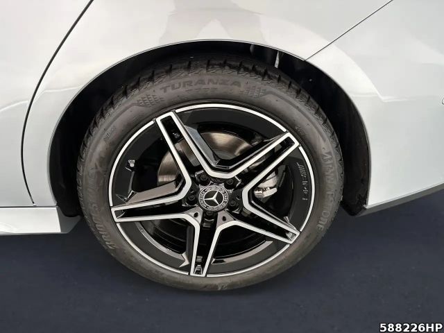 Mercedes-Benz CLA 200 Shooting Brake