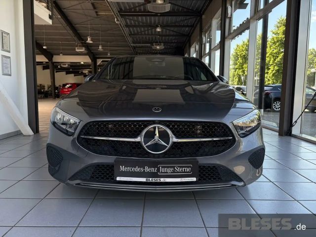 Mercedes-Benz A 200 Progressive