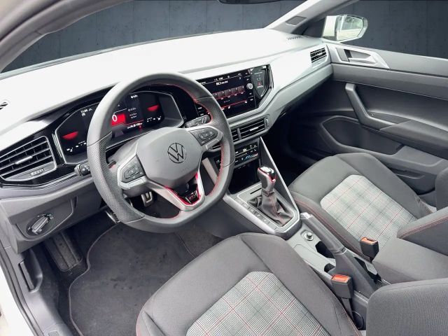 Volkswagen Polo 2.0 TSI DSG GTI