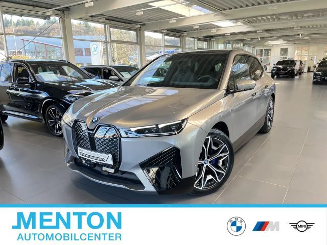 BMW iX xDrive40
