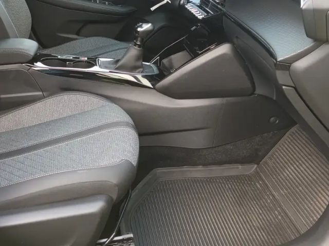 Peugeot 208 Allure Pack PureTech