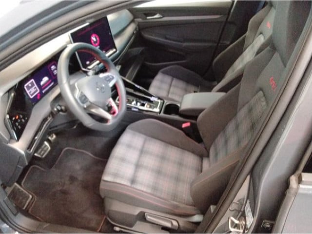 Volkswagen Golf 2.0 TSI DSG Golf VIII IQ.Drive