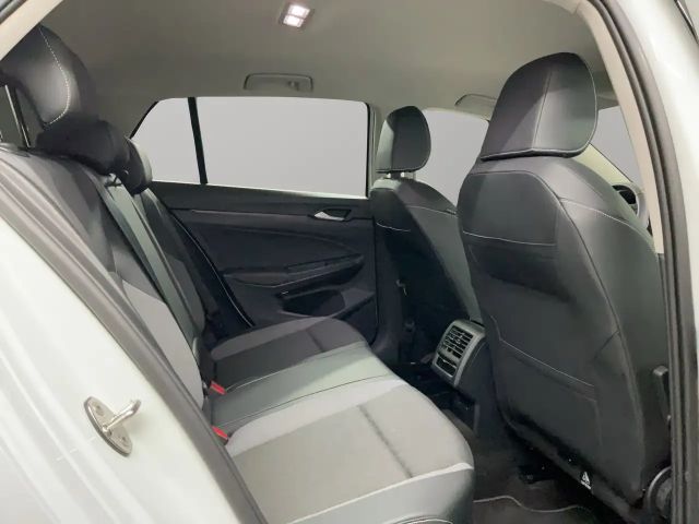 Volkswagen Golf 1.5 TSI Golf VIII Life