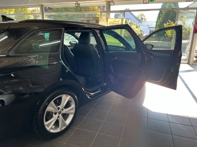 Seat Leon 1.5 eTSI FR-lijn Sportstourer