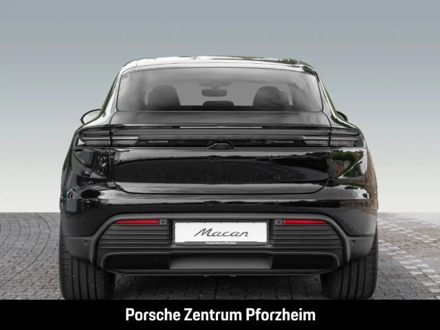 Porsche Macan 4