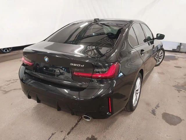 BMW 320 320d M-Sport Sedan xDrive