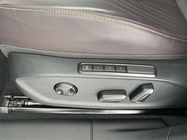 Cupra Terramar 1.5 e-Hybrid VZ