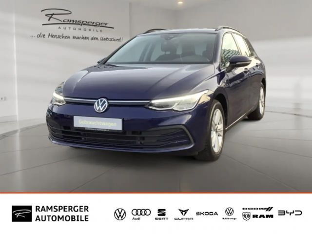 Volkswagen Golf 1.5 TSI DSG Life Variant