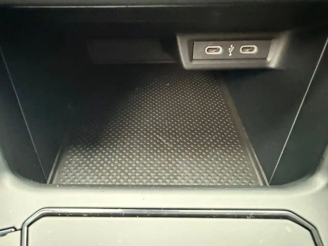 Volkswagen Polo 4Me TSI