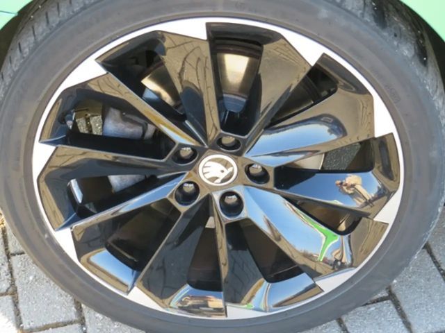 Skoda Superb 2.0 TSI Combi Sportline