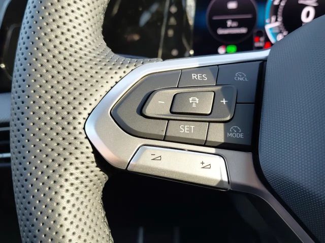 Volkswagen Golf DSG Sport