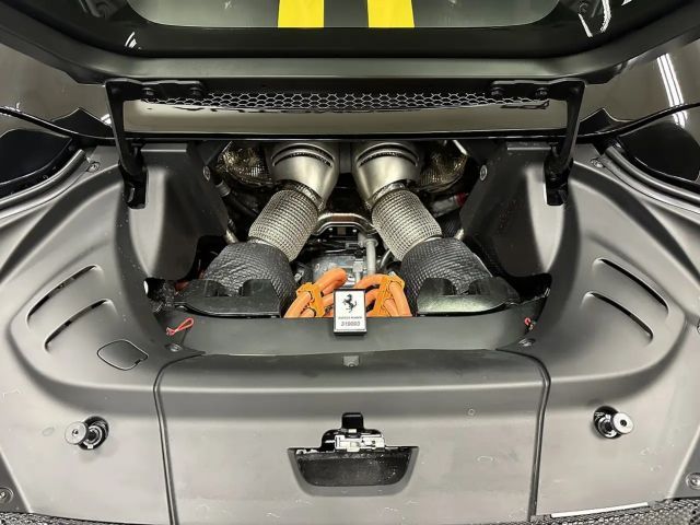 Ferrari 296 GTS Lift HiFi Karbon Racing-Seats Grigio-Opaco-Matt