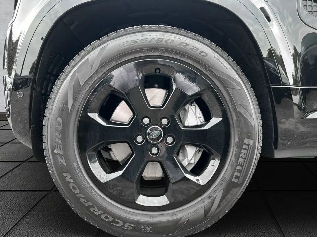 Land Rover Defender 110 D300 SE