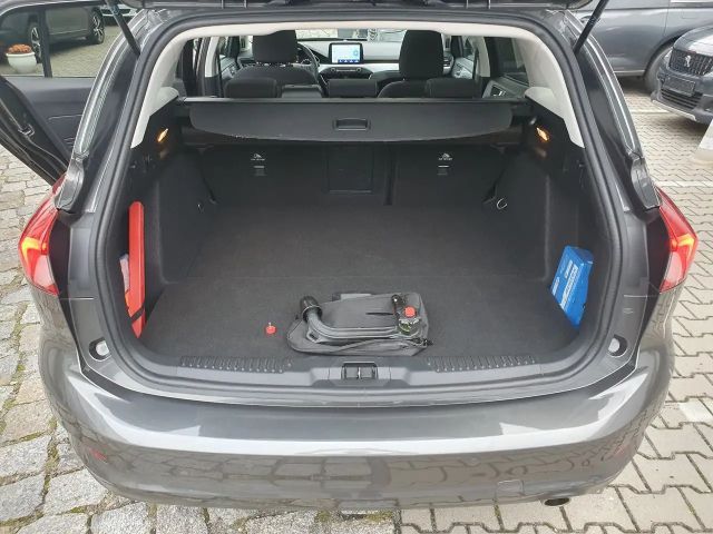 Ford Focus Cool & Connect Wagon