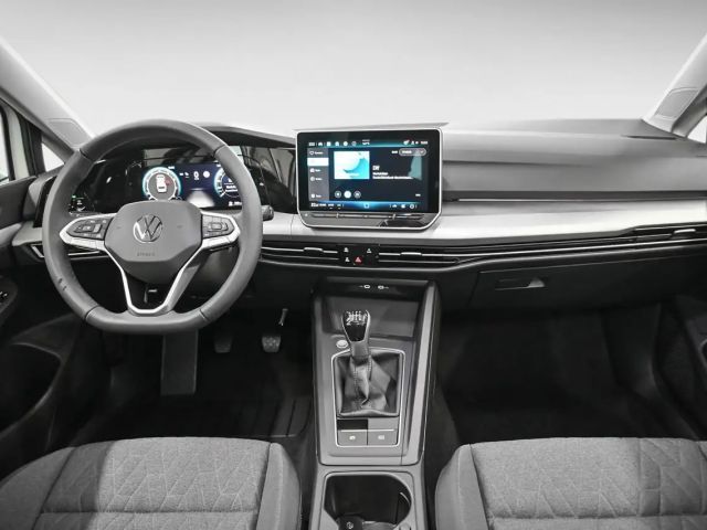 Volkswagen Golf Life Variant