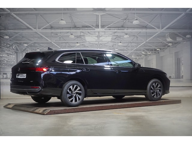 Volkswagen Passat 1.5 eTSI Business