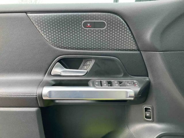 Mercedes-Benz GLB 220 4MATIC Progressive