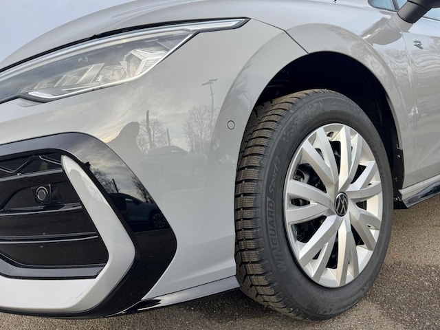 Volkswagen Golf 1.5 eTSI DSG R-Line