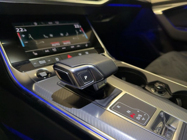 Audi A6 55 TFSI Avant Quattro S-Tronic Sport