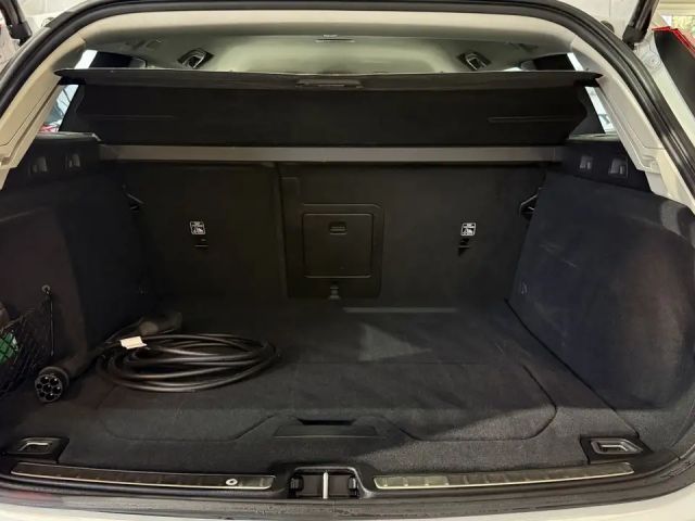 Volvo V60 AWD Dark Plus Recharge T6