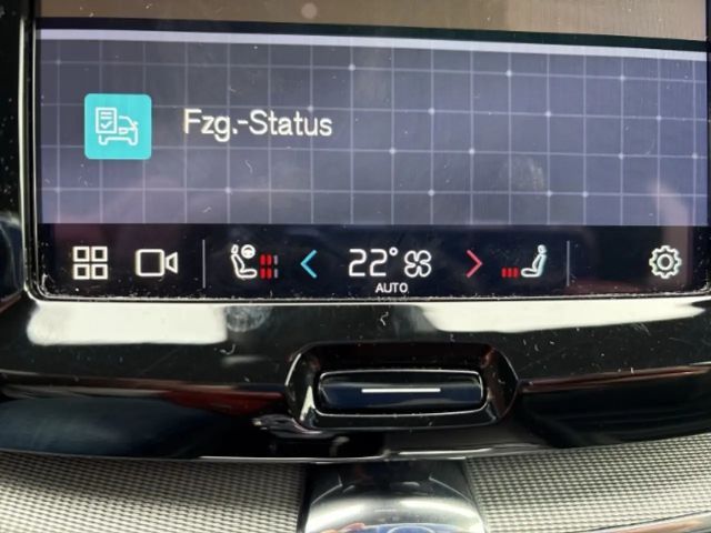 Volvo XC60 Dark Plus