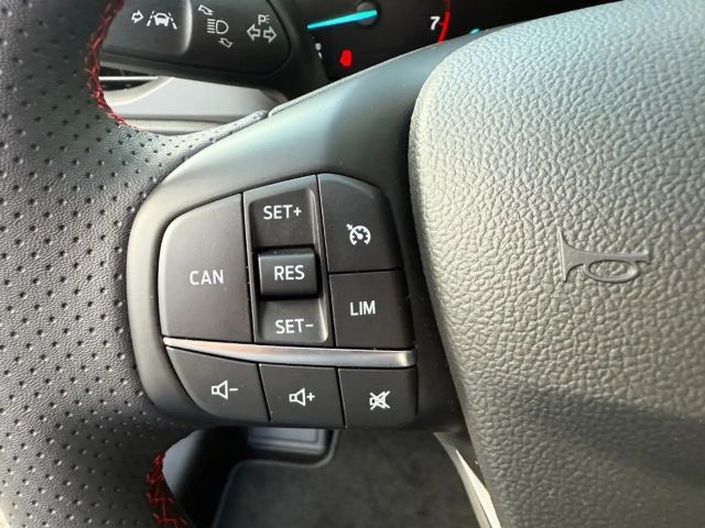 Ford Focus ST Line Wagon