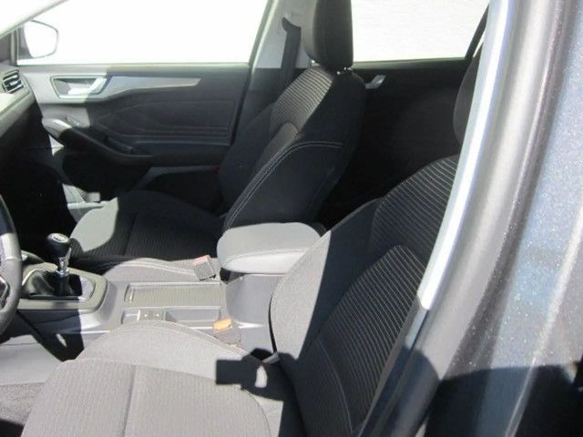 Ford Focus Titanium Wagon