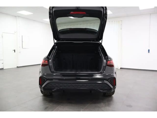 Audi A3 35 TFSI S-Line Sedan Sportback