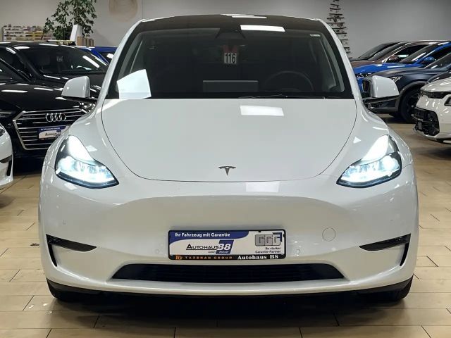 Tesla Model Y AWD Dual Motor Performance