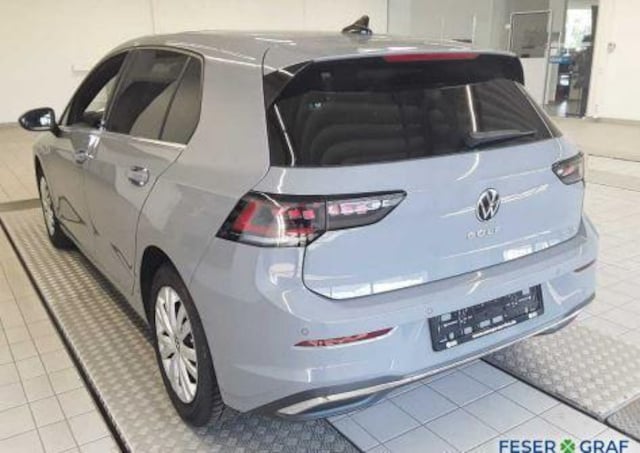 Volkswagen Golf 1.5 eTSI DSG