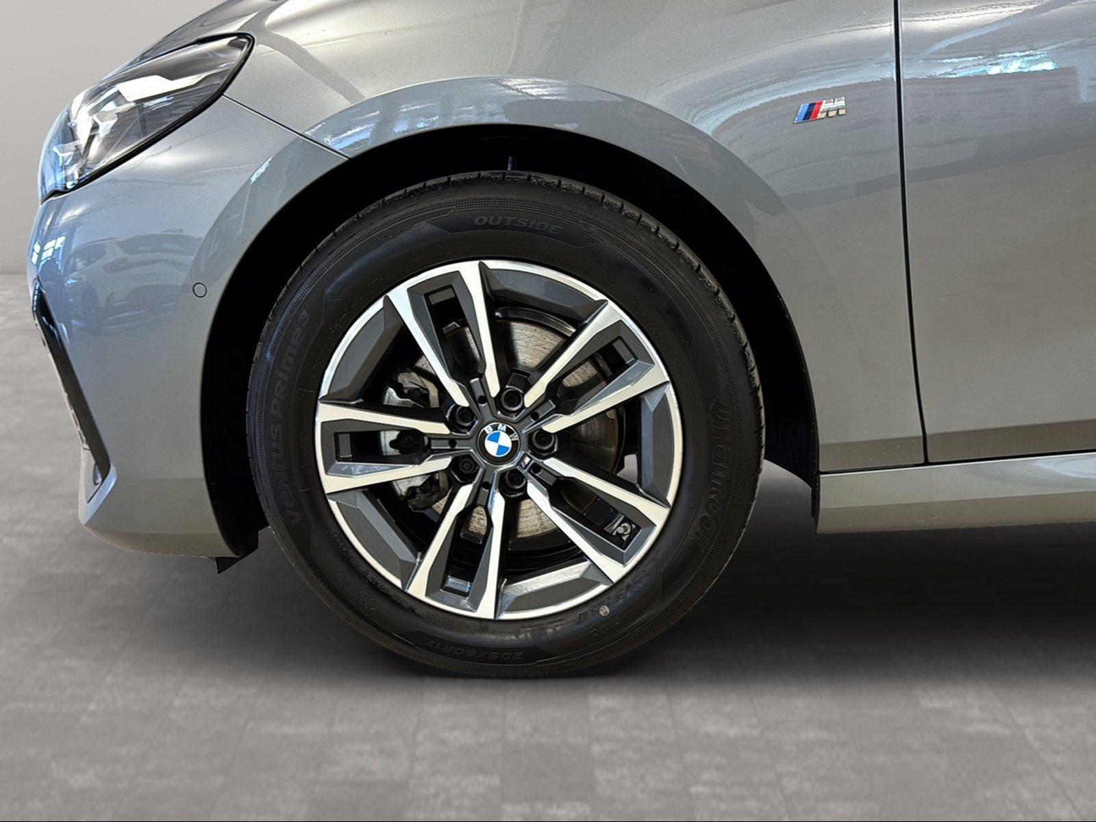 BMW 220 220i Active Tourer