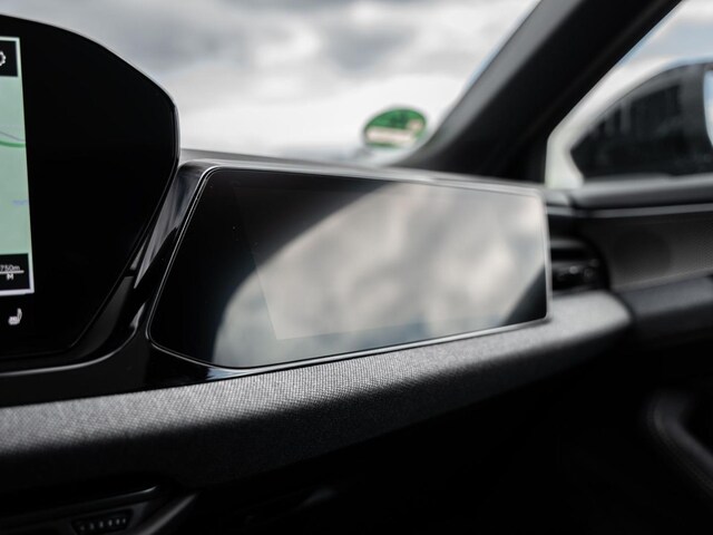 Audi A6 Avant Quattro S-Tronic