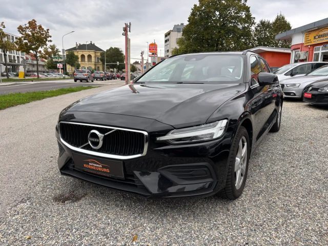 Volvo V60 Momentum