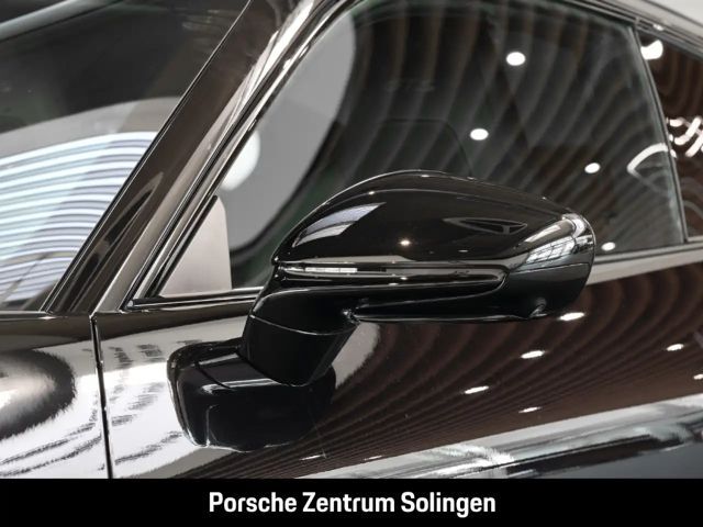 Porsche 992 Carrera Coupé GTS