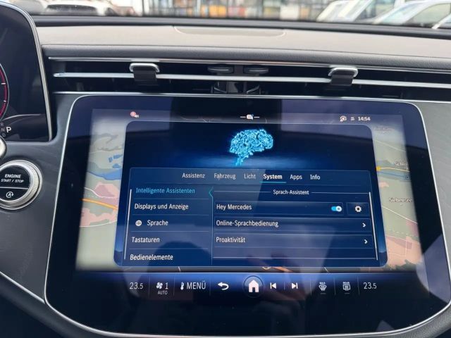 Mercedes-Benz E 220 AVANTGARDE E 220 d Sedan