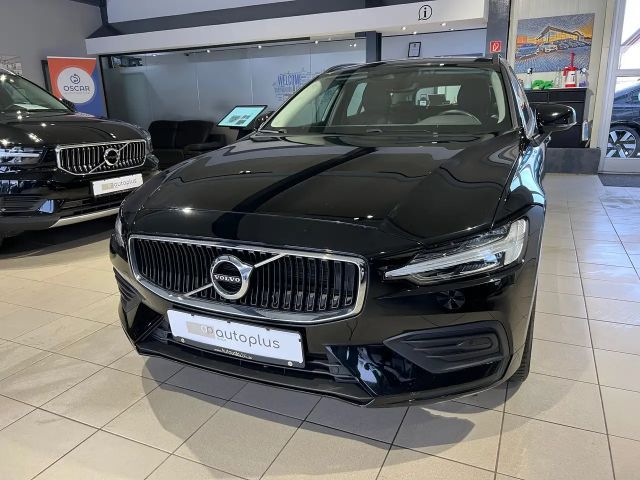 Volvo V60 Momentum