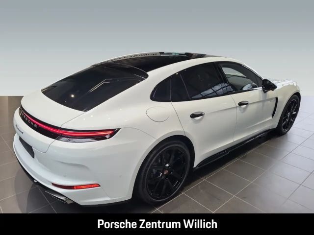 Porsche Panamera 4 E-Hybrid