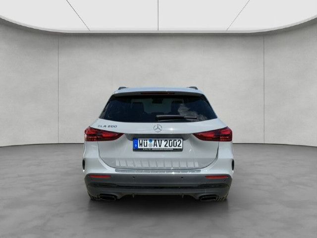 Mercedes-Benz GLA 200 