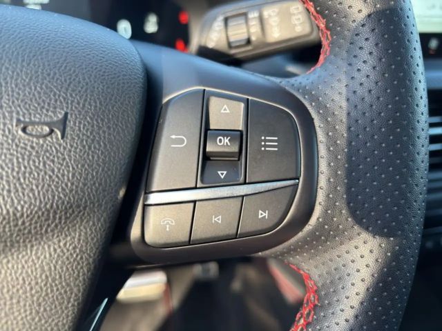 Ford Kuga Plug in Hybrid ST Line X