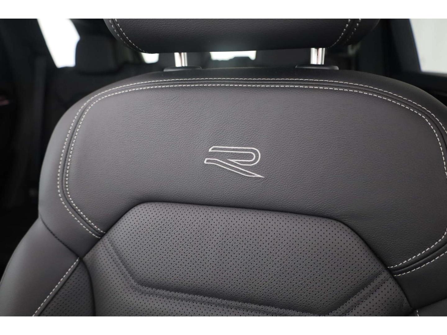 Volkswagen Touareg 3.0 V6 TDI 4Motion R-Line Style