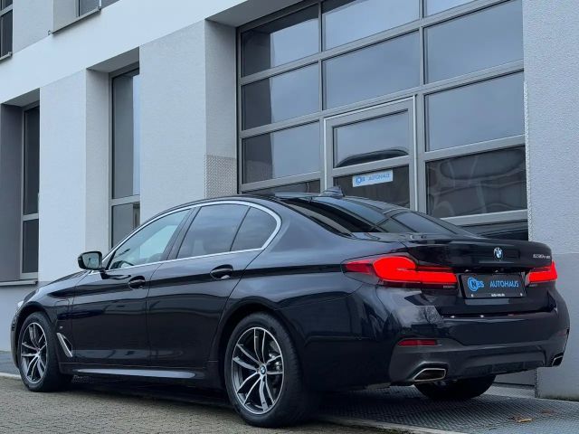 BMW 530 530e M-Sport Sedan