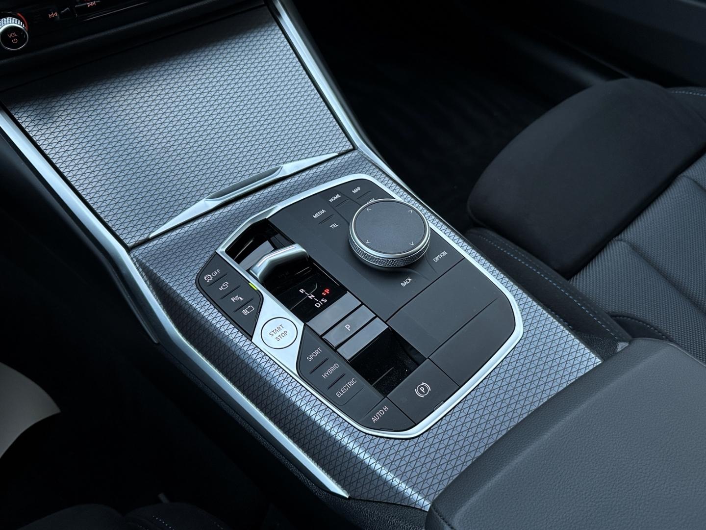 BMW 330 330e M-Sport Touring