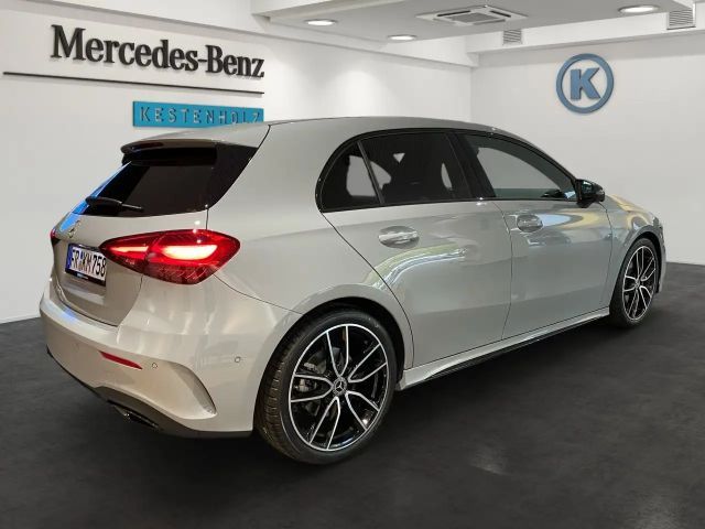 Mercedes-Benz A 200 AMG Line
