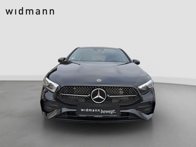 Mercedes-Benz A 200 Hatchback