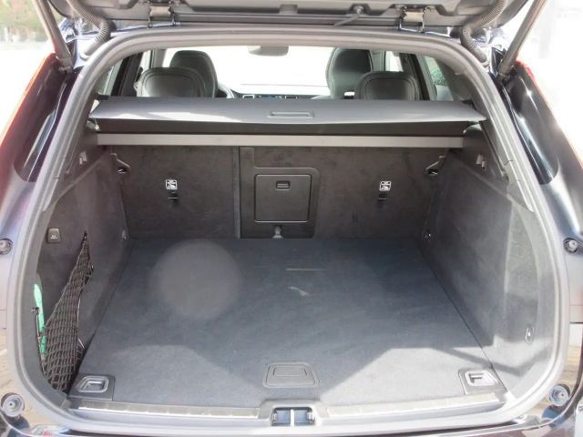 Volvo XC60 AWD Dark Plus