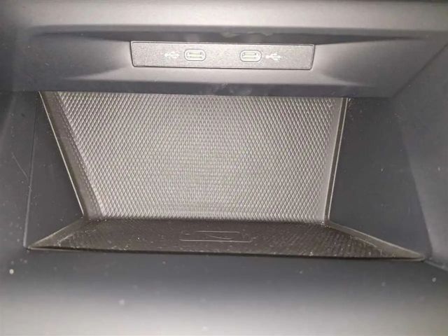 Volkswagen Golf 1.5 eTSI DSG Life