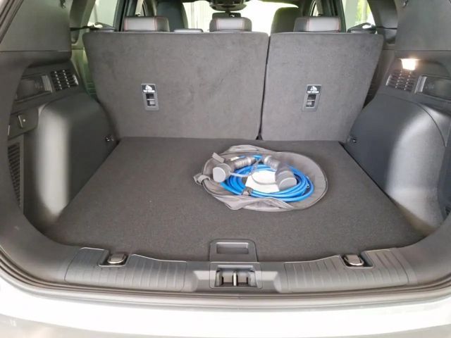 Ford Kuga Plug in Hybrid ST Line X