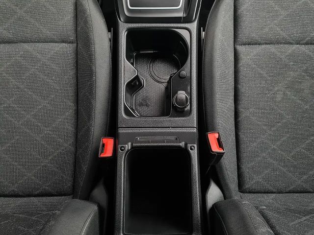 Volkswagen Golf DSG Life Variant