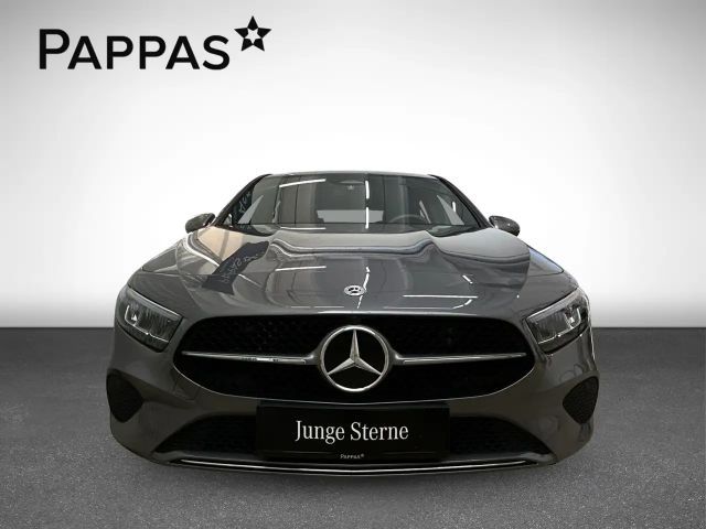 Mercedes-Benz A 180 Hatchback Progressive